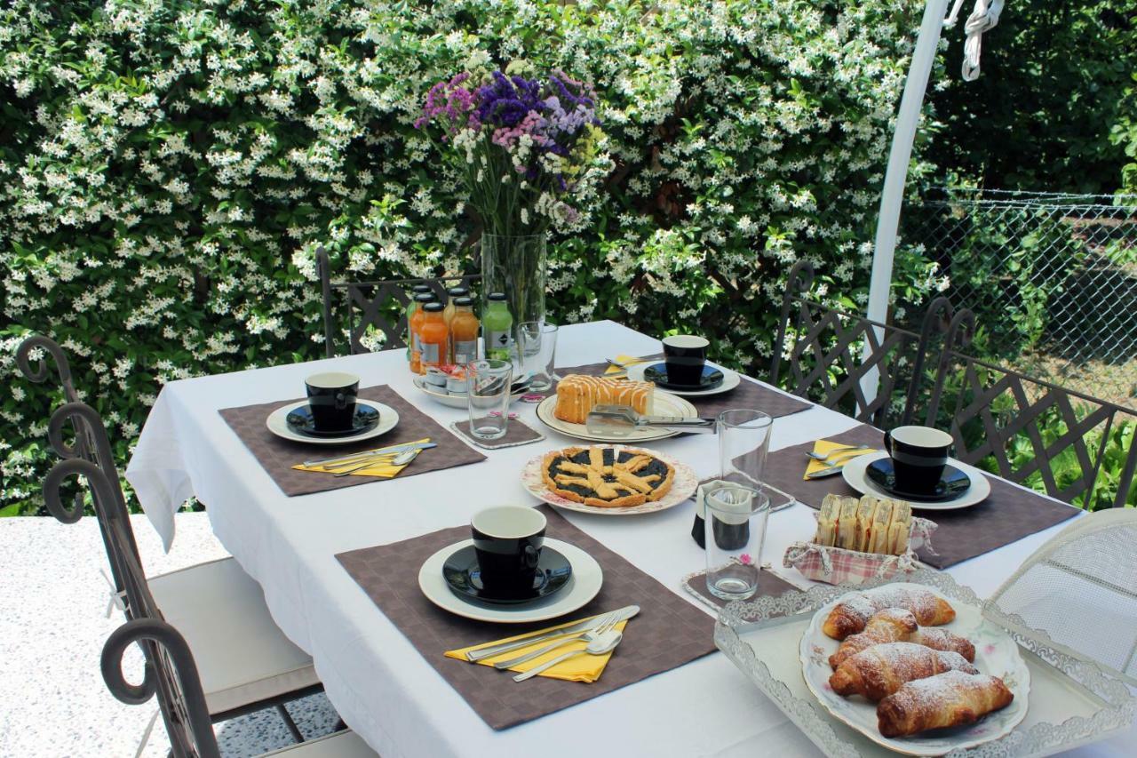 La Sosta Fuori Stazione Bed & Breakfast Brescello Eksteriør bilde